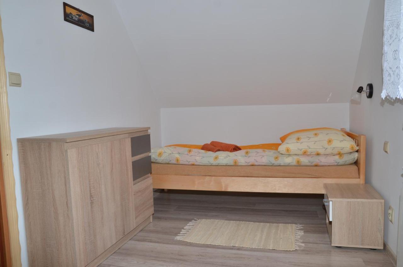 Agroturystyka Domek U Barbary レスコ エクステリア 写真